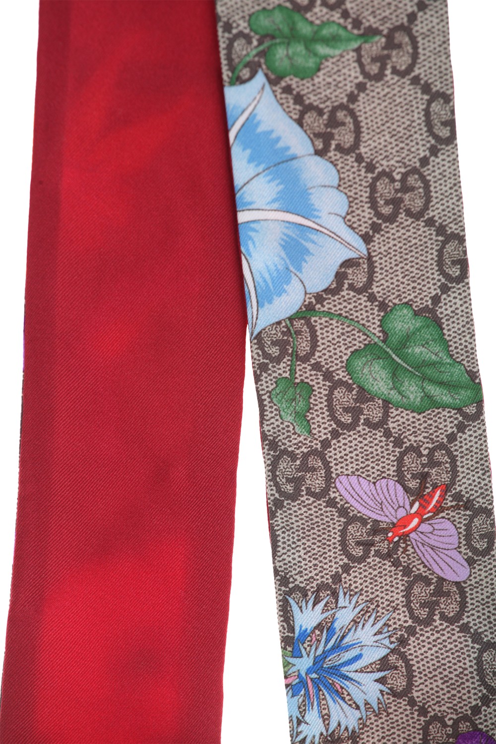 shop GUCCI  Foulard: Gucci foulard in twill di seta con stampa GG Flora.
Stampa GG Flora su un lato e stampa rossa sull'altro.
Composizione: 100% seta.
Made in Italy.. 609317 3G001-9774 number 8493434